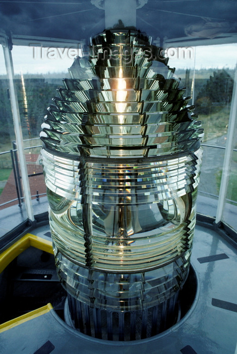 usa66: Lubec, Quoddy Narrows strait, Maine, USA: glass prisms on the Fresnel lens of West Quoddy Head Lighthouse (1808) flash light 4 times each minute - easternmost point of the contiguous United States - Admiralty nr H4162 - photo by C.Lovell - (c) Travel-Images.com - Stock Photography agency - Image Bank