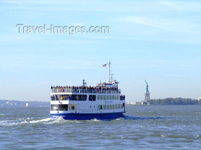 usa666: New York City: boat to Liberty Island - photo by M.Bergsma - (c) Travel-Images.com - Stock Photography agency - Image Bank