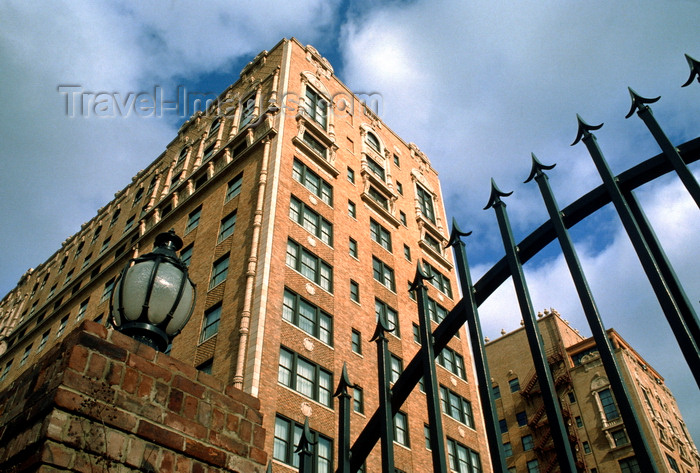 usa699: Memphis, Tennessee, USA: exterior view of the Peabody Hotel - architect Walter W. Ahlschlager - Italian Renaissance style - photo by C.Lovell - (c) Travel-Images.com - Stock Photography agency - Image Bank