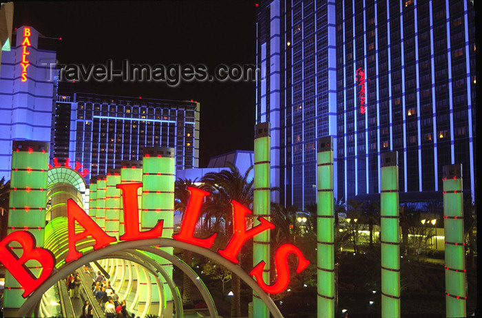 usa716: USA - Las Vegas (Nevada): Ballys Hotel at night (photo by B.Cain) - (c) Travel-Images.com - Stock Photography agency - Image Bank