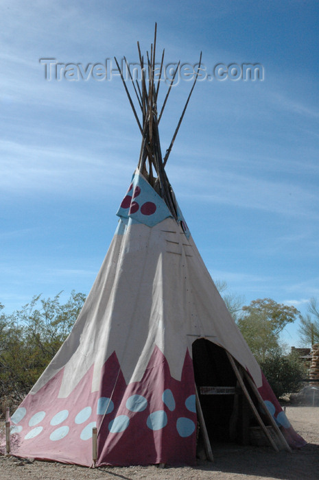 usa736: USA - Tombstone, Arizona - O.K. Corral film set - Old Tucson - American Indian teepee tent - tipi - tepee - Cochise County (photo by K.Osborn) - (c) Travel-Images.com - Stock Photography agency - Image Bank