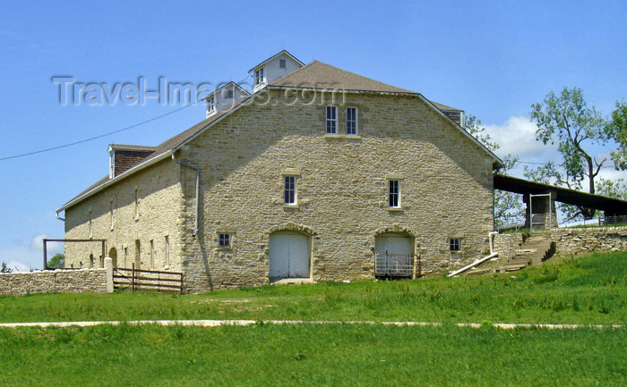 usa773: Tallgrass Prairie National Preserve, Kansas, USA: Z-bar Ranch - Spring Hill Farm and Stock Ranch - barn - photo by G.Frysinger - (c) Travel-Images.com - Stock Photography agency - Image Bank