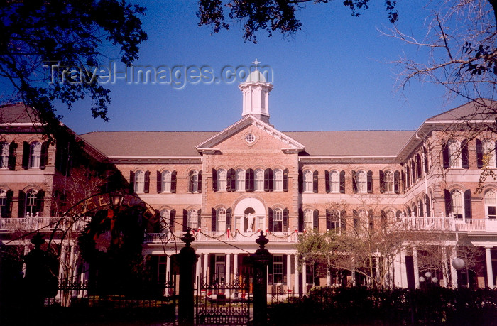 usa790: USA - New Orleans (Louisiana): Sacré Coeur - Sacred Heart Academy - opened in 1727 and the oldest girls’ school in the US - photo by M.Torres - (c) Travel-Images.com - Stock Photography agency - Image Bank