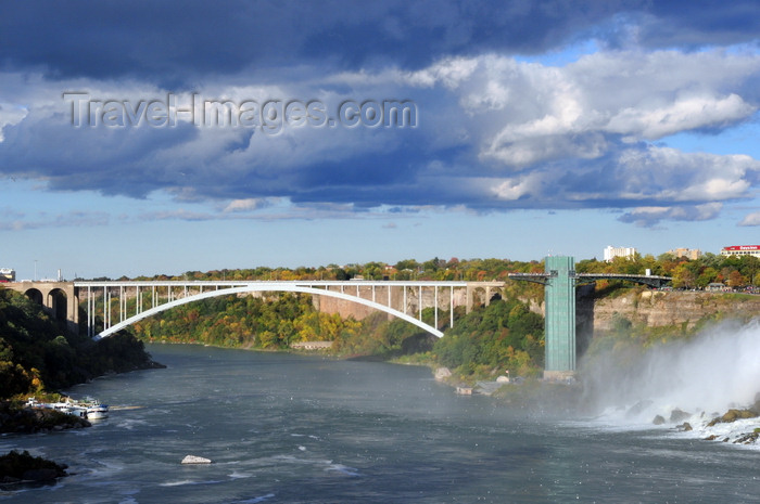 usa797: Niagara Falls, New York, USA: Prospect Point Park tower and Rainbow Bridge over the Niagara River - steel arch bridge - architect Richard Lee - photo by M.Torres - (c) Travel-Images.com - Stock Photography agency - Image Bank