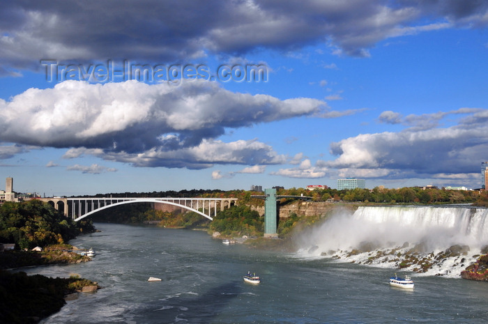 usa798: Niagara Falls, New York, USA: American Falls and Rainbow Bridge - Niagara river - photo by M.Torres - (c) Travel-Images.com - Stock Photography agency - Image Bank
