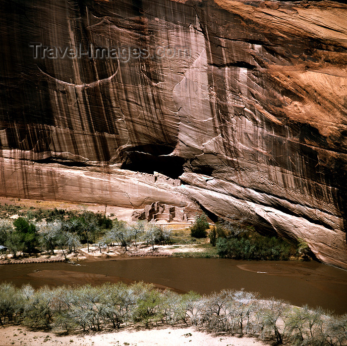 usa813: USA - Canyon de Chelly National Monument - Navajo Nation (Arizona): White House Ruin - photo by J.Fekete - (c) Travel-Images.com - Stock Photography agency - Image Bank