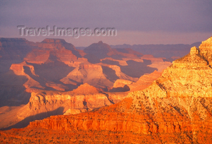 usa817: Grand Canyon (Arizona): in evening light - photo by J.Fekete - (c) Travel-Images.com - Stock Photography agency - Image Bank