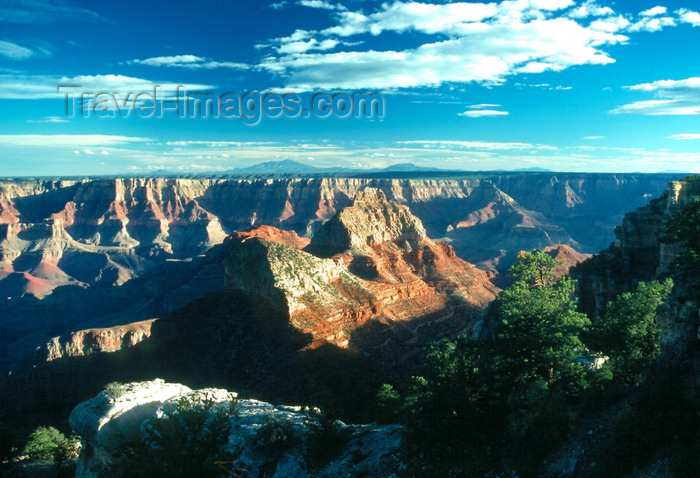 usa819: Grand Canyon (Arizona): view of Grand Canyon from North Rim with visible San Francisko Peak - photo by J.Fekete - (c) Travel-Images.com - Stock Photography agency - Image Bank