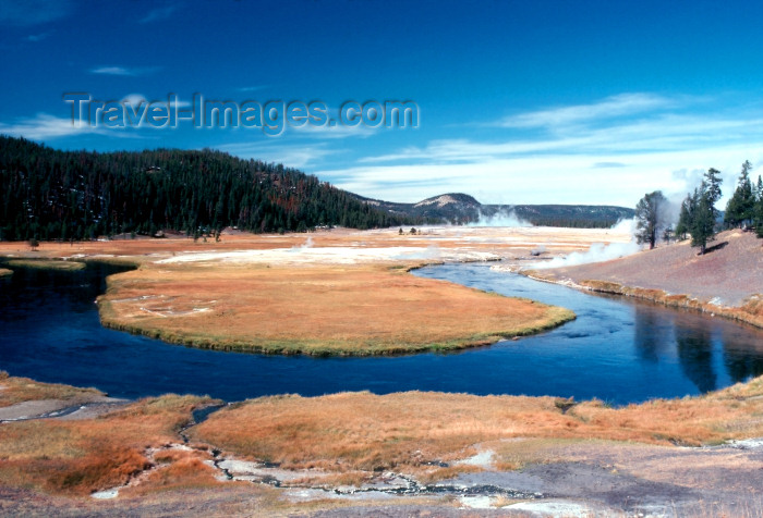 usa827: Yellowstone NP, Wyoming, USA: Madison River - meander - Unesco world heritage site - photo by J.Fekete - (c) Travel-Images.com - Stock Photography agency - Image Bank