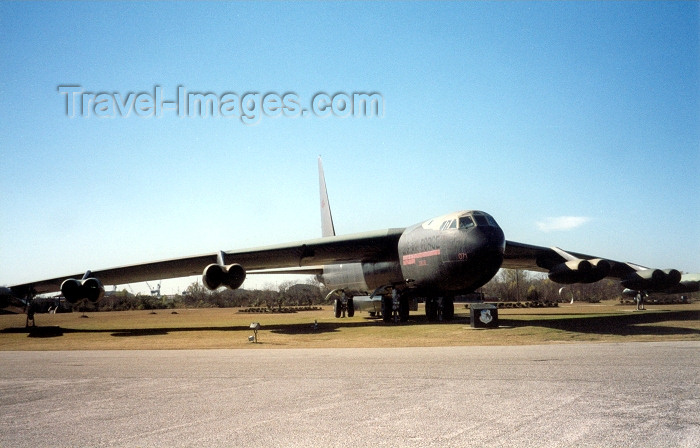 usa857: USA - Mobile (Alabama): Boeing B-52 Stratofortress long-range jet strategic bomber flown by the United States Air Force (USAF) in the Vietnam war - aircraft - photo by M.Torres - (c) Travel-Images.com - Stock Photography agency - Image Bank