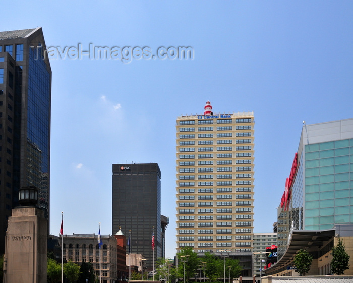 usa883: Louisville, Kentucky, USA: downtown buildings - E.ON tower, National City Tower, Waterfront plaza, KFC Yum Center - photo by M.Torres - (c) Travel-Images.com - Stock Photography agency - Image Bank