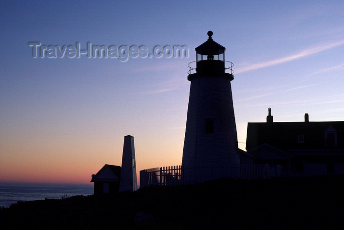 usa896: Bristol, Maine, USA: Pemaquid Point Lighthouse (built 1827) on the Atlantic Coast at sunset - tip of the Pemaquid Peninsula - USCG nr 1-5145 - photo by C.Lovell - (c) Travel-Images.com - Stock Photography agency - Image Bank