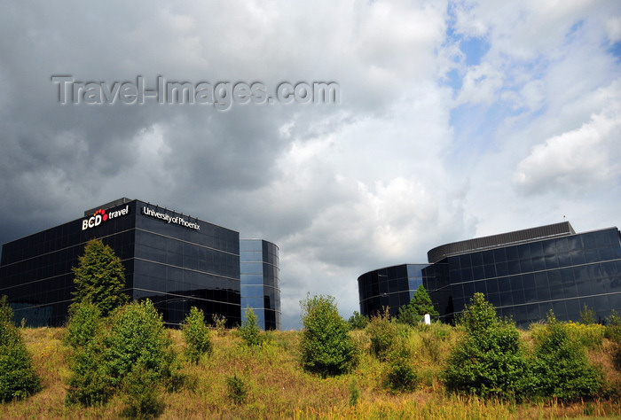 usa902: Kansas City, Missouri, USA: University of Phoenix and BCD Travel - glass facades on N Ambassador Dr - photo by M.Torres - (c) Travel-Images.com - Stock Photography agency - Image Bank