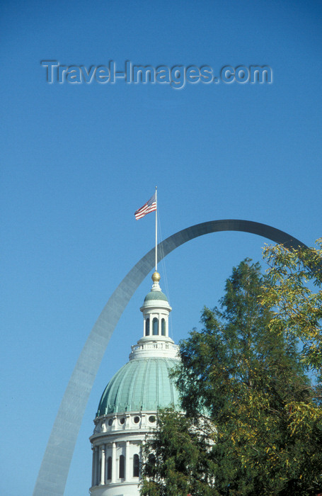 usa903: St. Louis, Missouri, USA:  Arch and dome of the Old Court House - photo by D.Forman - (c) Travel-Images.com - Stock Photography agency - Image Bank