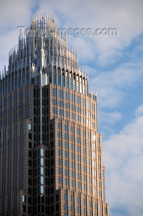 usa905: Charlotte, North Carolina, USA: Bank of America Corporate Center on North Tryon Street - BOACC is tallest building in North Carolina - photo by M.Torres - (c) Travel-Images.com - Stock Photography agency - Image Bank