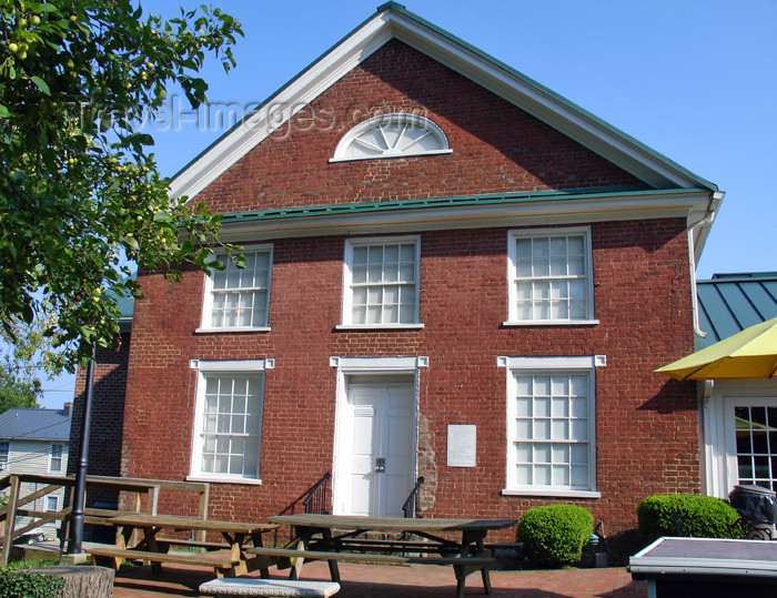 usa924: Abingdon (Viginia): the Senior Center - photo by G.Frysinger - (c) Travel-Images.com - Stock Photography agency - Image Bank