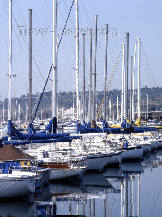 usa947: Dana Point - Orange County (California): marina - sail boats in the harbor - photo by J.Fekete - (c) Travel-Images.com - Stock Photography agency - Image Bank