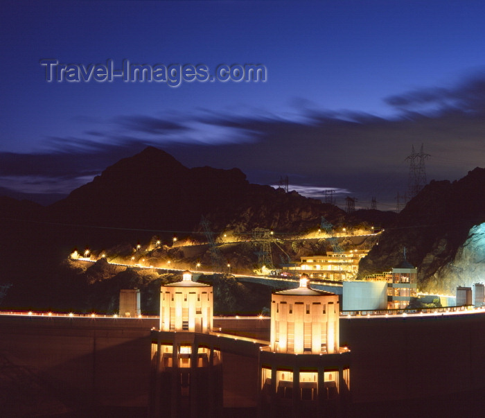 usa995: USA - border between the Arizona and Nevada: Hoover Dam - concrete gravity-arch dam in the Black Canyon of the Colorado River - photo by A.Bartel - (c) Travel-Images.com - Stock Photography agency - Image Bank