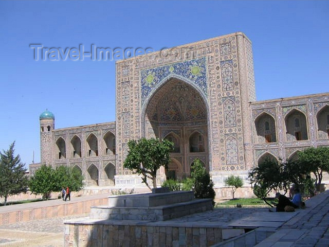 uzbekistan14: Uzbekistan - Samarkand / Samarqand / Samarcanda / SKD : Registan Square - Tillya Kori / Tillekari madrasa / Tillya-Kari / medrese / madrasah - architect: Yalangtush Bakhadur - Crossroads of Cultures - Unesco world heritage site (photo by J.Marian) - (c) Travel-Images.com - Stock Photography agency - Image Bank