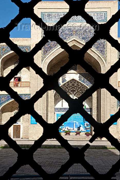 uzbekistan79: Miri Arab Madrassah, Bukhara, Uzbekistan - photo by A.Beaton  - (c) Travel-Images.com - Stock Photography agency - Image Bank