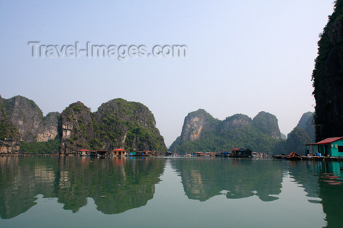 vietnam103: Halong Bay - Vietnam: floating village and limestone karsts - photo by Tran Thai - (c) Travel-Images.com - Stock Photography agency - Image Bank