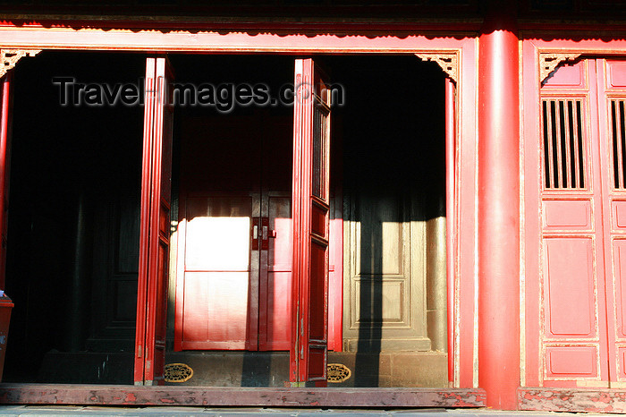 (c) Travel-Images.com - Stock Photography agency - the Global Image Bank