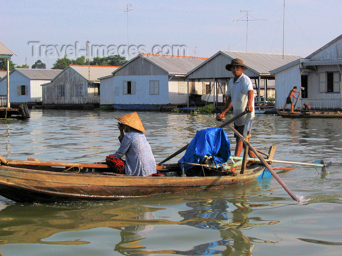 vietnam24: Vietnam - Mekong river: life on the water - photo by M.Samper - (c) Travel-Images.com - Stock Photography agency - Image Bank