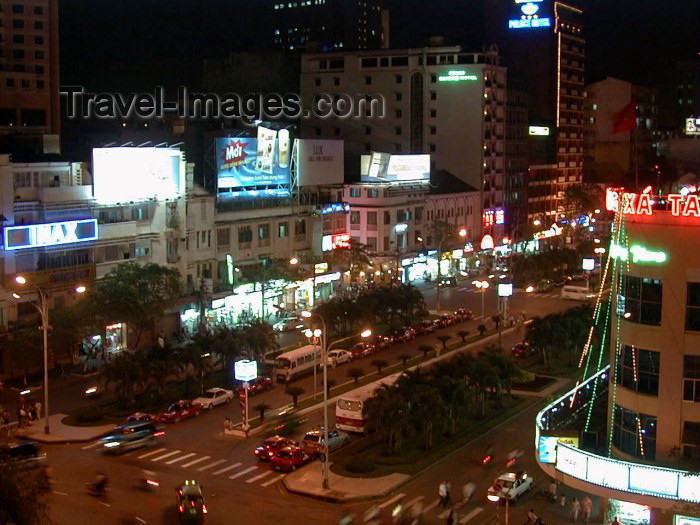 vietnam51: Vietnam - Ho Chi Minh city / Saigon: view from Rooftop Bar - Rex Hotel - photo by R.Ziff - (c) Travel-Images.com - Stock Photography agency - Image Bank