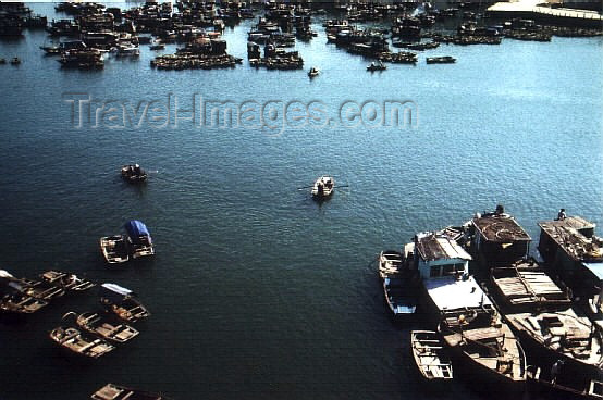 vietnam69: Cat Ba island - Vietnam: over the harbour - photo by W.Schipper - (c) Travel-Images.com - Stock Photography agency - Image Bank