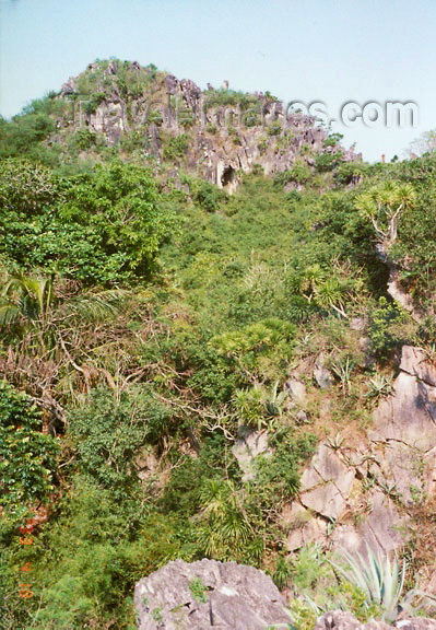 vietnam78: Viet nam - Da Nang / Tourane: Marble Mountain - from which the Viet Cong could look down on the U.S. Da Nang air field - photo by G.Frysinger - (c) Travel-Images.com - Stock Photography agency - Image Bank