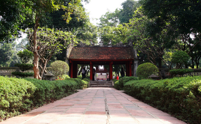 vietnam84: Hanoi - Vietnam - Literary Temple or Van Mieu - the oldest Confucian school in Vietnam - photo by Tran Thai - (c) Travel-Images.com - Stock Photography agency - Image Bank