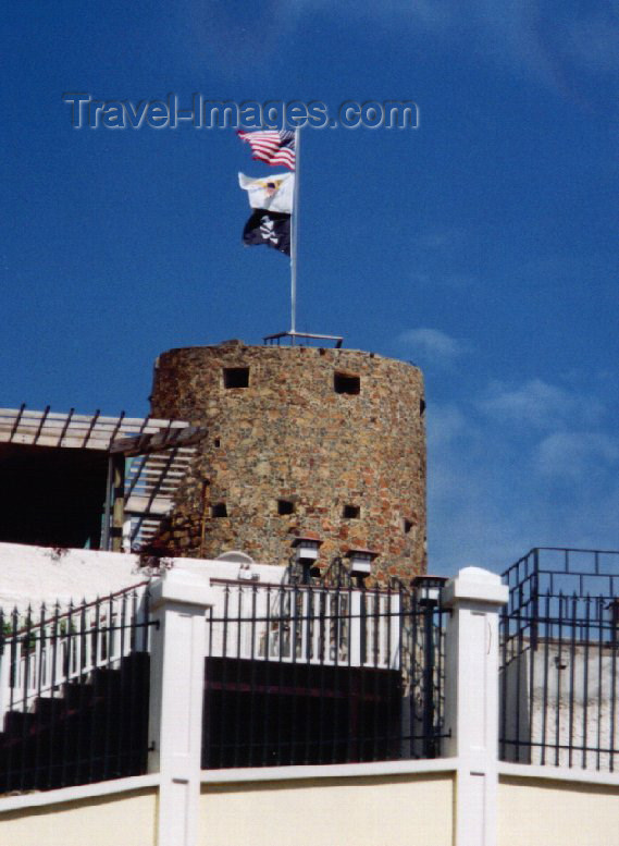 virgin-us14: US Virgin Islands - Saint Thomas: Charlotte Amalie - Fort Skytsbork, aka Blackbeard's castle (photo by Miguel Torres) - (c) Travel-Images.com - Stock Photography agency - Image Bank