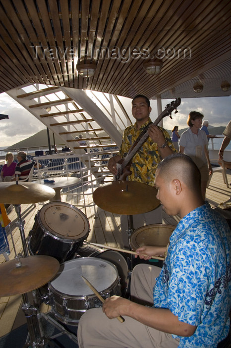 virgin-us49: USVI - St. Thomas: cruise ship band - drummer (photo by David Smith) - (c) Travel-Images.com - Stock Photography agency - Image Bank