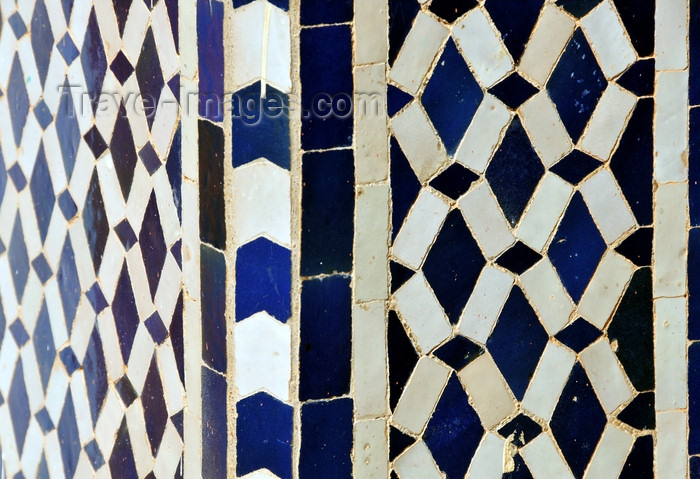 western-sahara103: Laâyoune / El Aaiun, Saguia el-Hamra, Western Sahara: Moroccan tiles - white and blue Zellige - Laayoune Moulay Abdel Aziz Great Mosque - photo by M.Torres - (c) Travel-Images.com - Stock Photography agency - Image Bank