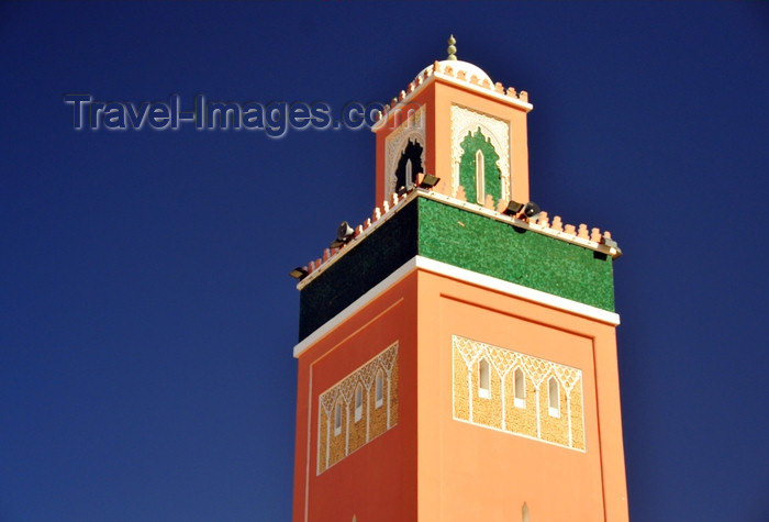 western-sahara105: Laâyoune / El Aaiun, Saguia el-Hamra, Western Sahara: minaret and sky - Moulay Abdel Aziz Great Mosque - photo by M.Torres - (c) Travel-Images.com - Stock Photography agency - Image Bank