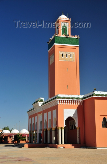western-sahara106: Laâyoune / El Aaiun, Saguia el-Hamra, Western Sahara: Moulay Abdel Aziz Great Mosque - photo by M.Torres - (c) Travel-Images.com - Stock Photography agency - Image Bank
