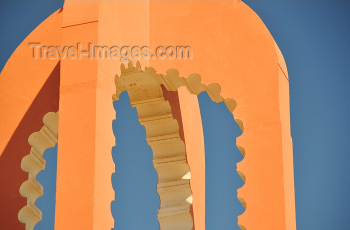 western-sahara109: Laâyoune / El Aaiun, Saguia el-Hamra, Western Sahara: Place du Mechouar - detail of one of the towers - photo by M.Torres - (c) Travel-Images.com - Stock Photography agency - Image Bank