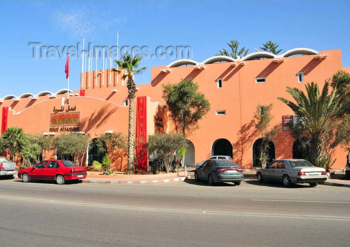 western-sahara56: Laâyoune / El Aaiun, Saguia el-Hamra, Western Sahara: Hotel al Massira - Blvd de Mekka - photo by M.Torres - (c) Travel-Images.com - Stock Photography agency - Image Bank