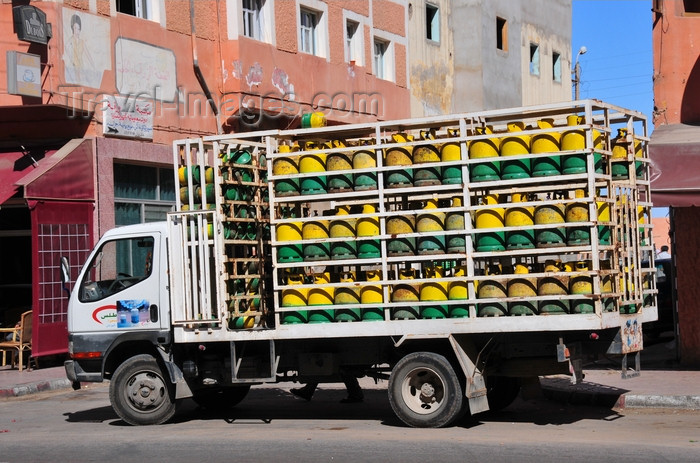 western-sahara68: Laâyoune / El Aaiun, Saguia el-Hamra, Western Sahara: gas cylinders on a distribution truck - Blvd de Mekka - photo by M.Torres - (c) Travel-Images.com - Stock Photography agency - Image Bank