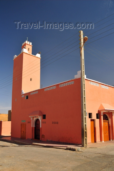 western-sahara83: Laâyoune / El Aaiun, Saguia el-Hamra, Western Sahara: the old mosque - Colonial district - photo by M.Torres - (c) Travel-Images.com - Stock Photography agency - Image Bank