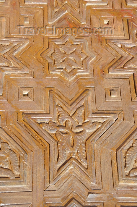 western-sahara98: Laâyoune / El Aaiun, Saguia el-Hamra, Western Sahara: Moulay Abdel Aziz Great Mosque - wood carved door - photo by M.Torres - (c) Travel-Images.com - Stock Photography agency - Image Bank