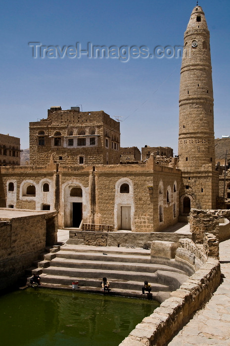 yemen101: Hababah, Sana'a governorate, Yemen: Mosque with cistern - photo by J.Pemberton - (c) Travel-Images.com - Stock Photography agency - Image Bank