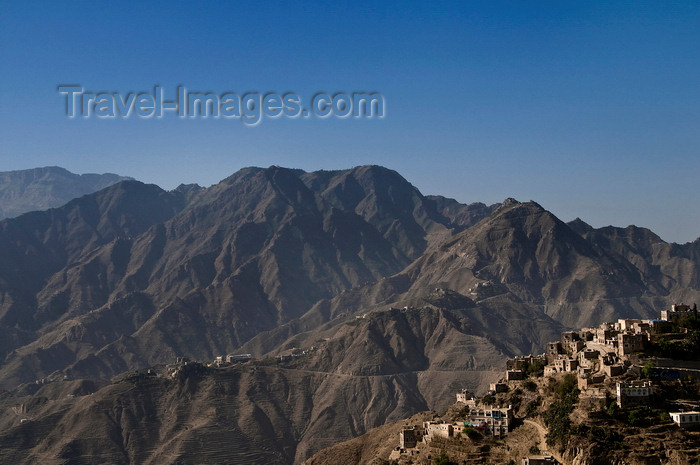 yemen116: Hajjah, Yemen: view of the mountains from Hajjah citadel - photo by J.Pemberton - (c) Travel-Images.com - Stock Photography agency - Image Bank