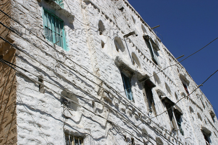 yemen30: Yemen - Jibla - Ibb Governorate - white facade - photo by E.Andersen - (c) Travel-Images.com - Stock Photography agency - Image Bank