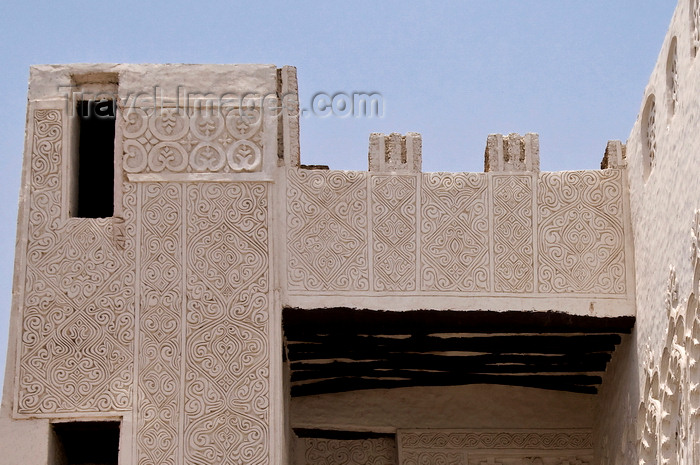 yemen96: Zabid, Al Hudaydah governorate, Yemen: exterior decoration on a house façade - photo by J.Pemberton - (c) Travel-Images.com - Stock Photography agency - Image Bank