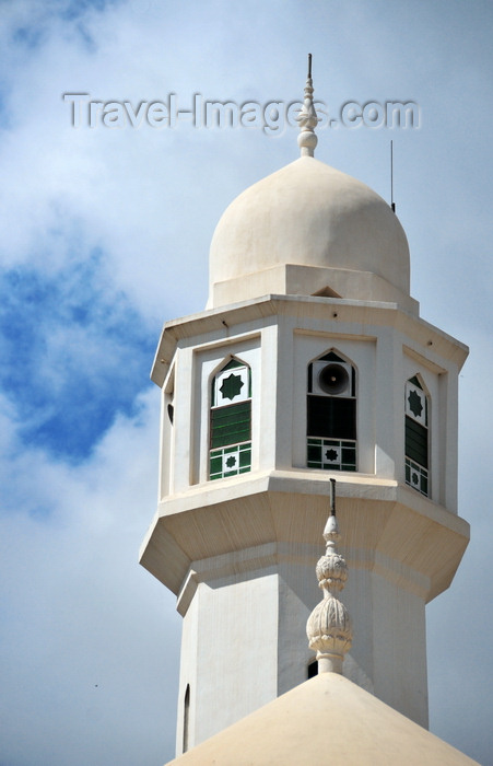 zambia27: Lusaka, Zambia: minaret and dome tip of the Omar mosque - Masjid e Umar Al Farook - Independence Avenue at  Chakwa Road - photo by M.Torres - (c) Travel-Images.com - Stock Photography agency - Image Bank