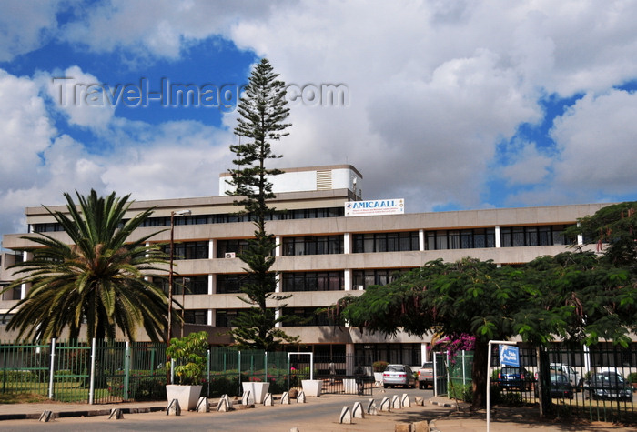 zambia36: Lusaka, Zambia: Lusaka City Council main building - Independence Avenue - photo by M.Torres - (c) Travel-Images.com - Stock Photography agency - Image Bank
