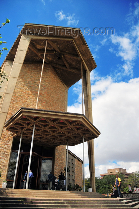 zambia7: Lusaka, Zambia: Anglican Cathedral of the Holy Cross - austere modernist architecture - Independence Avenue and Chikwa Road, entrance via Suez Road -  the foundation-stone was laid by the late Queen mother - photo by M.Torres - (c) Travel-Images.com - Stock Photography agency - Image Bank