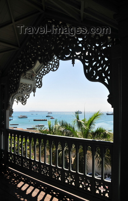 zanzibar142: Stone Town, Zanzibar / Unguja Mjini, Tanzania: Old Dispensary - Stone Town Cultural Centre - view from the balcony - photo by M.Torres - (c) Travel-Images.com - Stock Photography agency - Image Bank