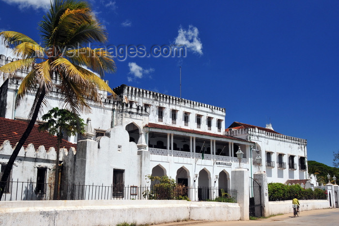 zanzibar34: Stone Town, Zanzibar, Tanzania: Palace museum, the former Sultan's Palace - Beit el-Sahel - Forodhani, Mzingani road - UNESCO World Heritage Site - photo by M.Torres - (c) Travel-Images.com - Stock Photography agency - Image Bank